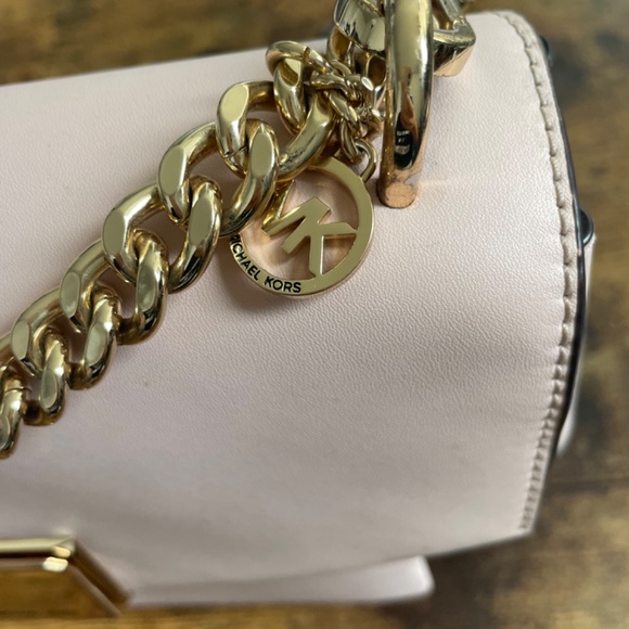 Michael Kors Medium size leather crossbody - Picture 8 of 8
